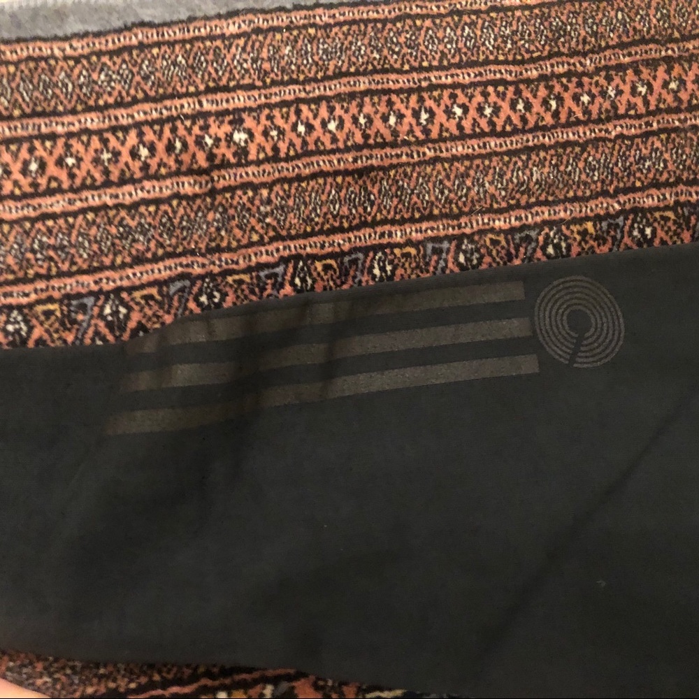 Addidas - Yeezy - Calabasas Black Sweatshirt- LG - Picture 10 of 16
